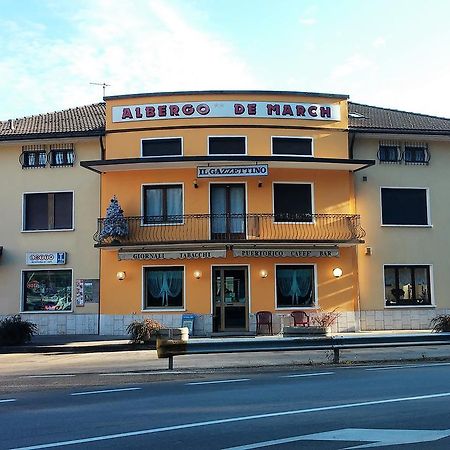 Albergo De March 파라 달파고 외부 사진