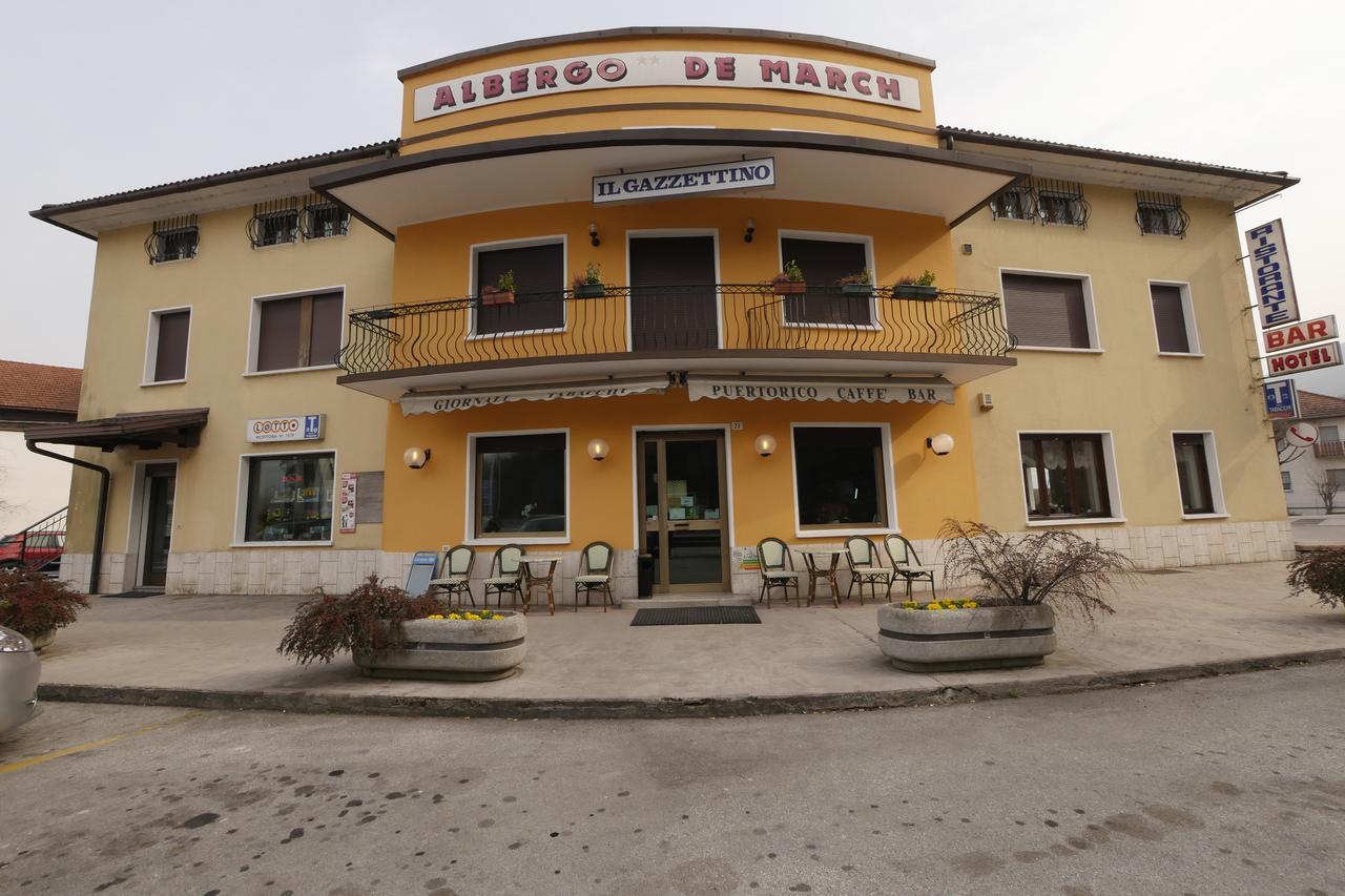Albergo De March 파라 달파고 외부 사진