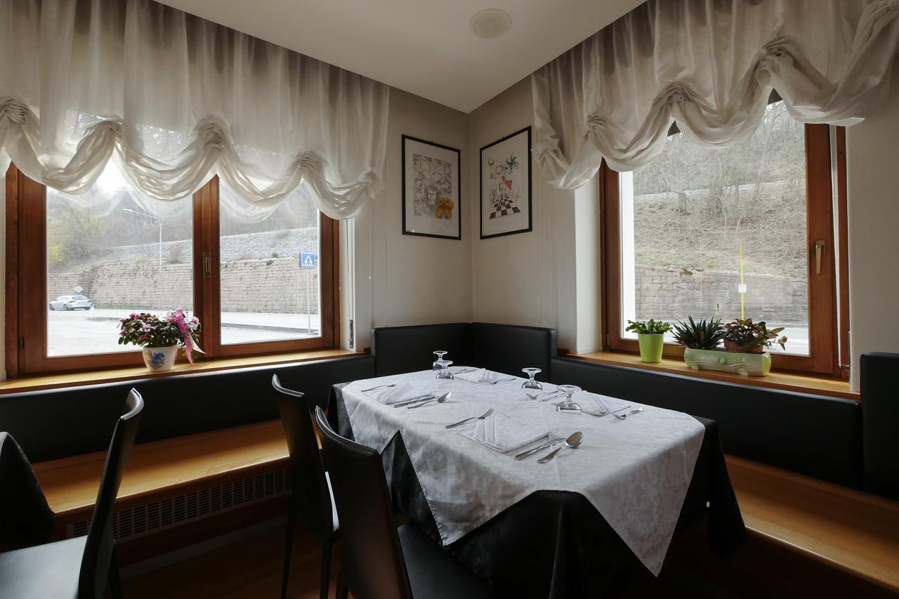 Albergo De March 파라 달파고 외부 사진