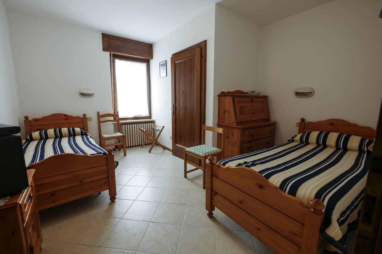 Albergo De March 파라 달파고 외부 사진